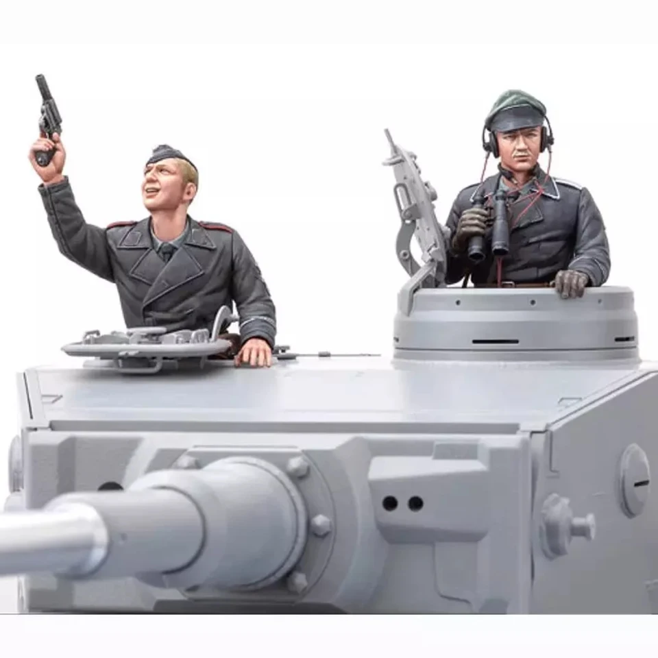 1/16 Nenabretá modelová súprava, vojenská téma, nemecký veliteľ tanku Tiger a Gunner nezasadený a nenatretý GK, 970R