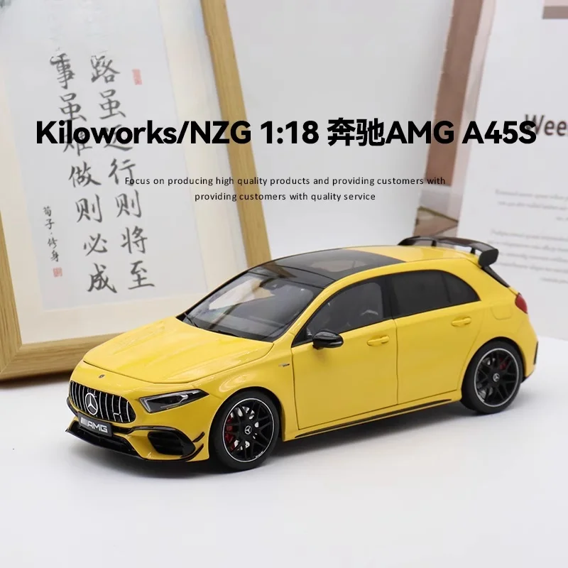 1:18 2023 Mercedes-Benz A45 AMG Kiloworks Malé oceľové zliatiny Kompresie Miniatúrny simulačný model, dekorácia dospelých