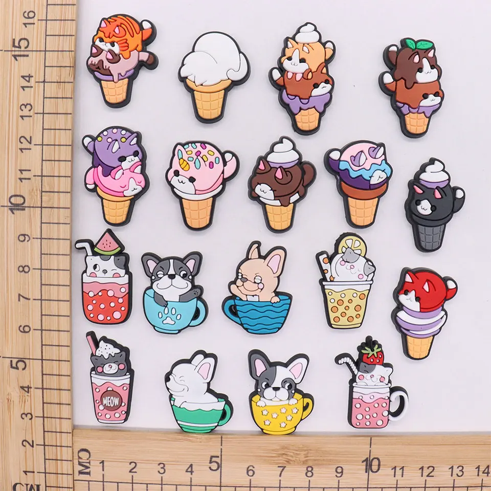 1-18ks PVC Kawaii Cup psom ovocný šťavu kužeľ kužeľ topánky na gombíky Kúzla dekorácie Deti topánka spip