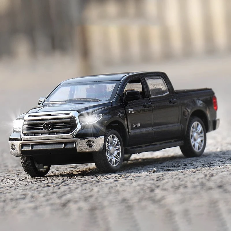 1:32 Toyota Tundra Off Road Pickup Truck Zliatina Diecast Car Model Sound & Light Collectibles