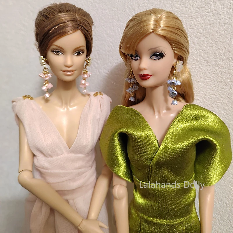 1/6Doll Miniatúrne predmety Mini simulácia šperky Krásne malé náušnice kvetov pre 1/6 Barbies Bjd Duzd Ozdobné príslušenstvo
