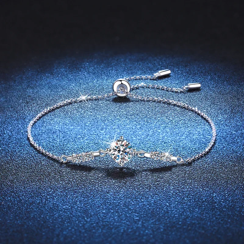 1 karát Moissanit 925 Sterling Silver Women náramok s okrúhlym náramkom bieleho drahokamu výročie šperkov 2023