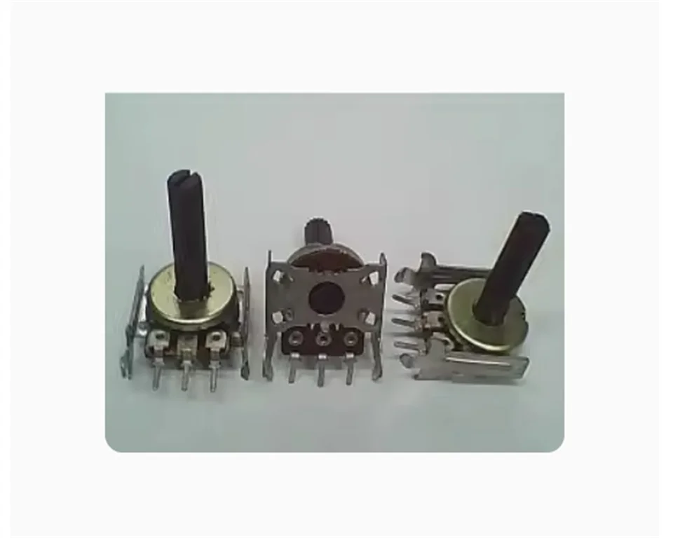 1 ks 161 Jeden potenciometer 1 m dĺžka hriadeľa 25 mm