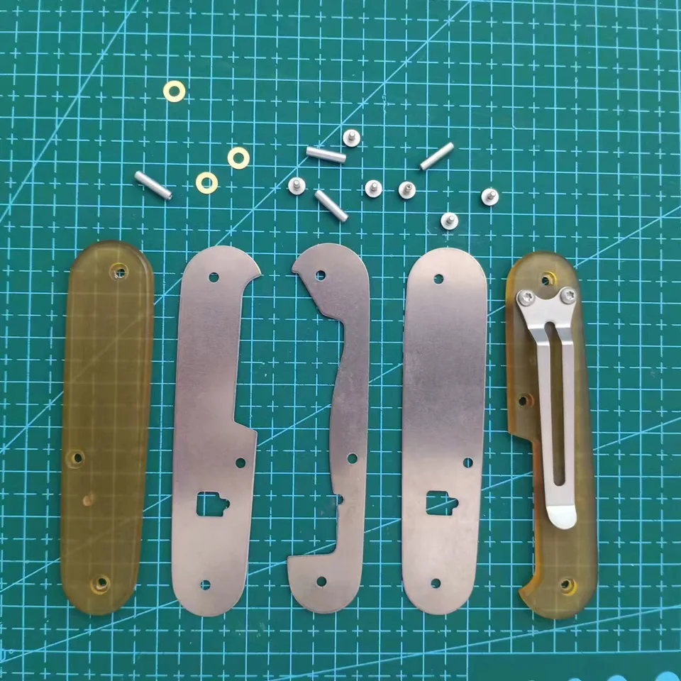 1 pár Ultem Pei Scales s vreckovým klipom pre 84 mm Victorinox Švajčiarska armáda nôž
