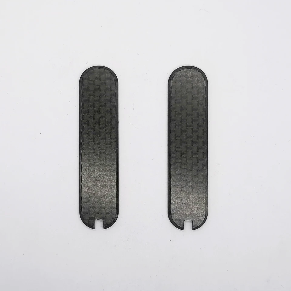 1 párové švajčiarske rukoväte uhlíkových vlákien pre 58 mm Victorinox Švajčiarska armáda nôž