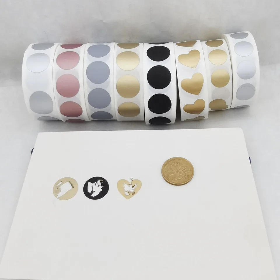 1 Roll DIY Scratch Off Stumpers v malých okrúhlych alebo srdcových tvaroch - 3 veľkosti dostupné pre škrabancové karty maloobchod alebo veľkoobchod