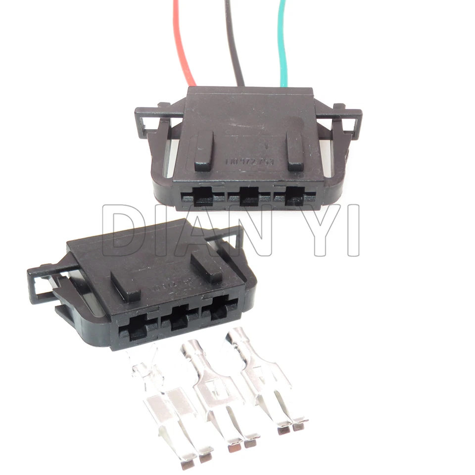 1 Set 3 -Way Auto Veľký prúdový plastový kryt konektora 1J0972753