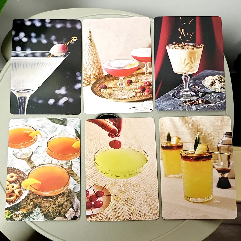 10.4*7.3 cm Very Merry Cocktails paluba: 50 sviatočných receptov na nápoje nájdete lahodný kokteilový recept a sprievodná fotografia