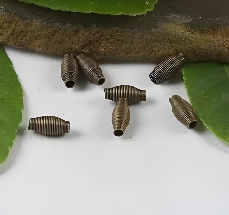 100ks 8x3,2 mm, otvor: 1,5 mm zliatina Matel Antiqued Bronz Browed Design Design Hwh0422