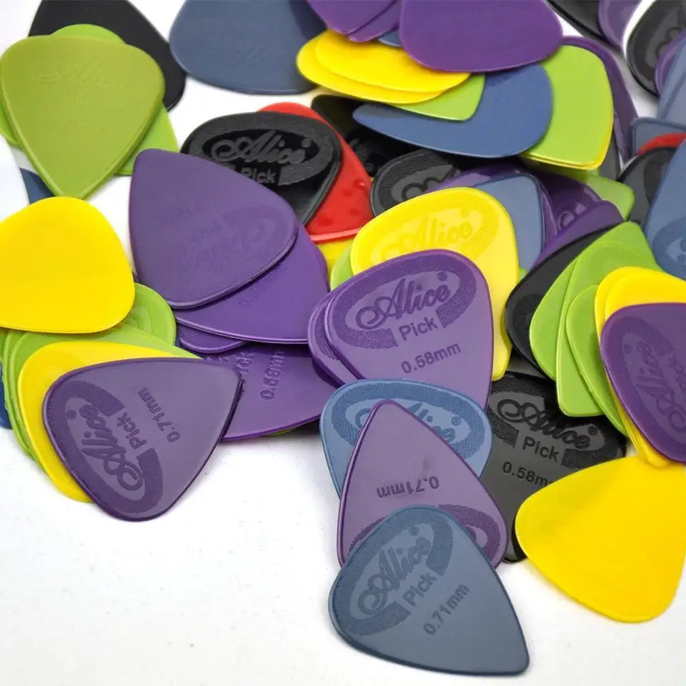 100ks Alice Guitar vyberie protišmyk vyčnievajúce nylonové elektrické/akustické gitary výber 6 hrúbky