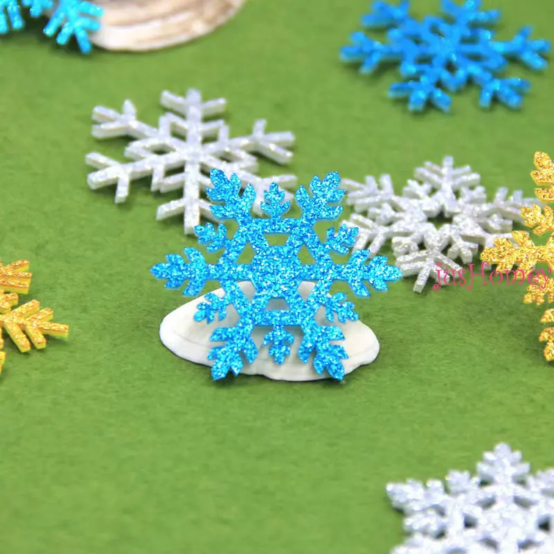 100ks/šarža 4,3 cm trblietky Felt Snowflake Blue Strieborná zlatá záplata Aplikácia Edelweissfestival Decor, DIY Works, Vianočné dekorácie