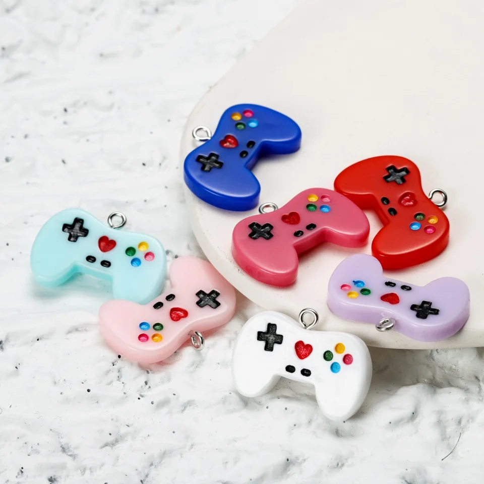 10ks 20 mm farebné kúzla živice Gamepad pre 3D telefón Kľúčenky DIY náramky náušnice Hair prívesok kúzla šperky výroba šperkov