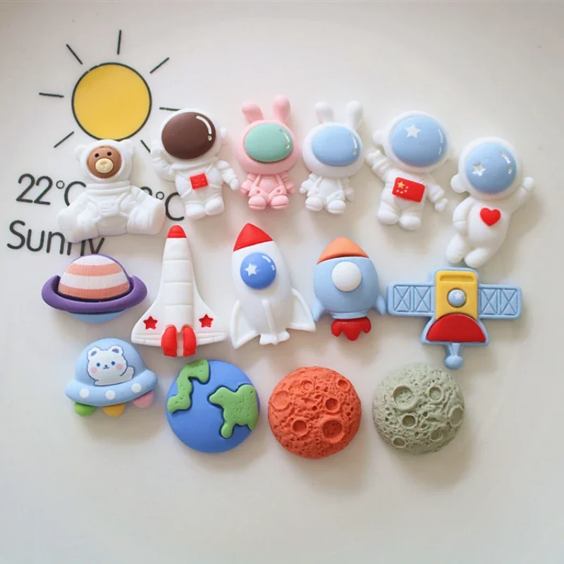 10ks karikatúra Kawaii astronaut Rocket Earket Space Séria Stone Figurova živici plochý zadný chrbát