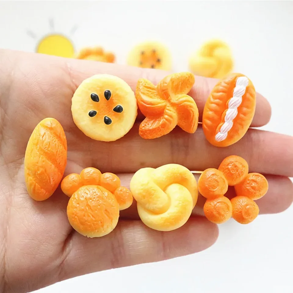 10ks kawaii žltý chlieb Series Miniatúrna flatback živici Cabachóny pre vlásenky Scrapbooking DIY Domáce dekorácie remeselnícke doplnky
