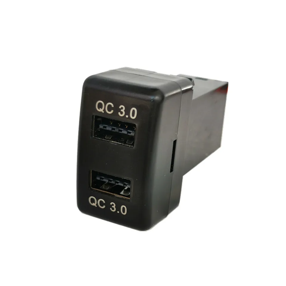 12V/24V nabíjačka na nabíjačku automobilu Double QC3.0 Typ C PD USB Nabíjací port napájací adaptér pre Isuzu Van 700p KV100 KV600