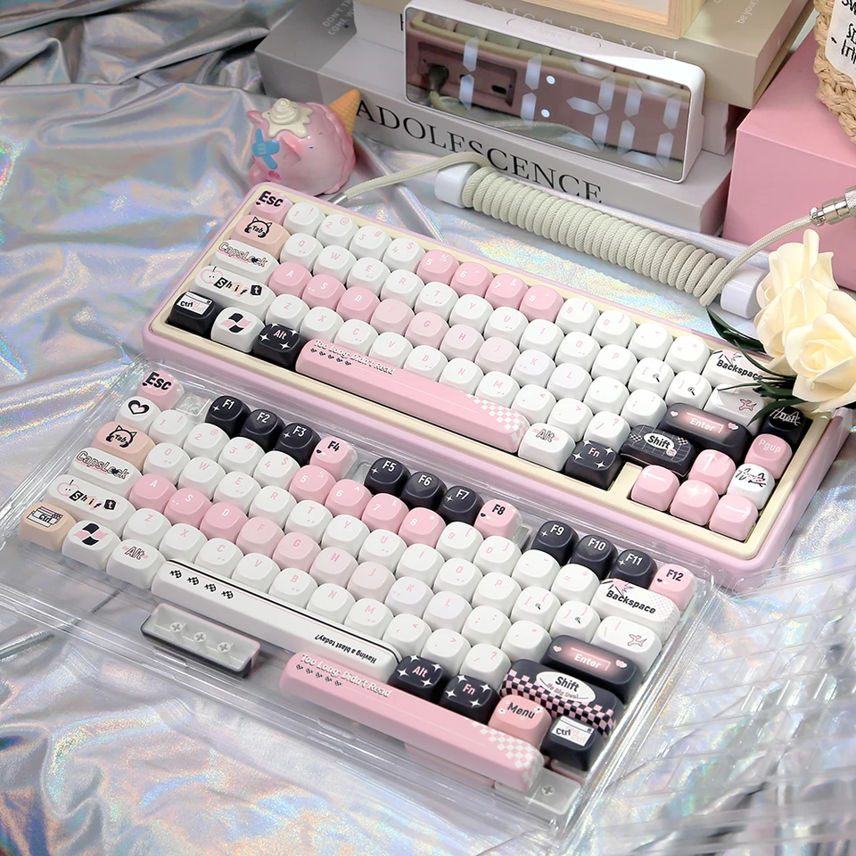 131 Klávesy MOA Profil roztomilý ružový čierny tém Keycaps PBT prispôsobené súpravy DIY Key Caps Kit pre mechanický keyborad