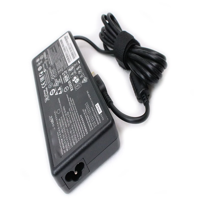 135W 20V 6.75a USB Nová originálna nabíjačka AC pre AC pre Lenovo IdeaPad Y50 ADL135NDC3A 36200605 45N0361 45N0501 Y50-70-40 T540P