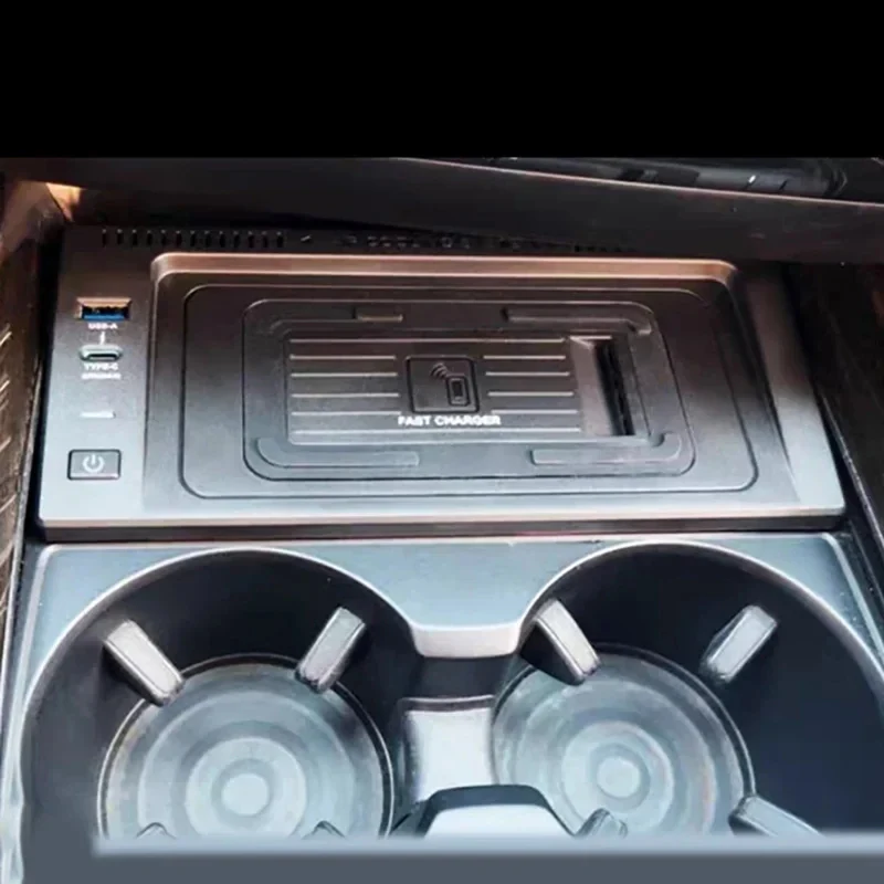 15W Centrum Console Wireless Wireless nabíjačka Rýchla nabíjačka nabíjačku nabíjačku mobilných telefónov pre BMW X5 F15 X6 F16 2014-2018