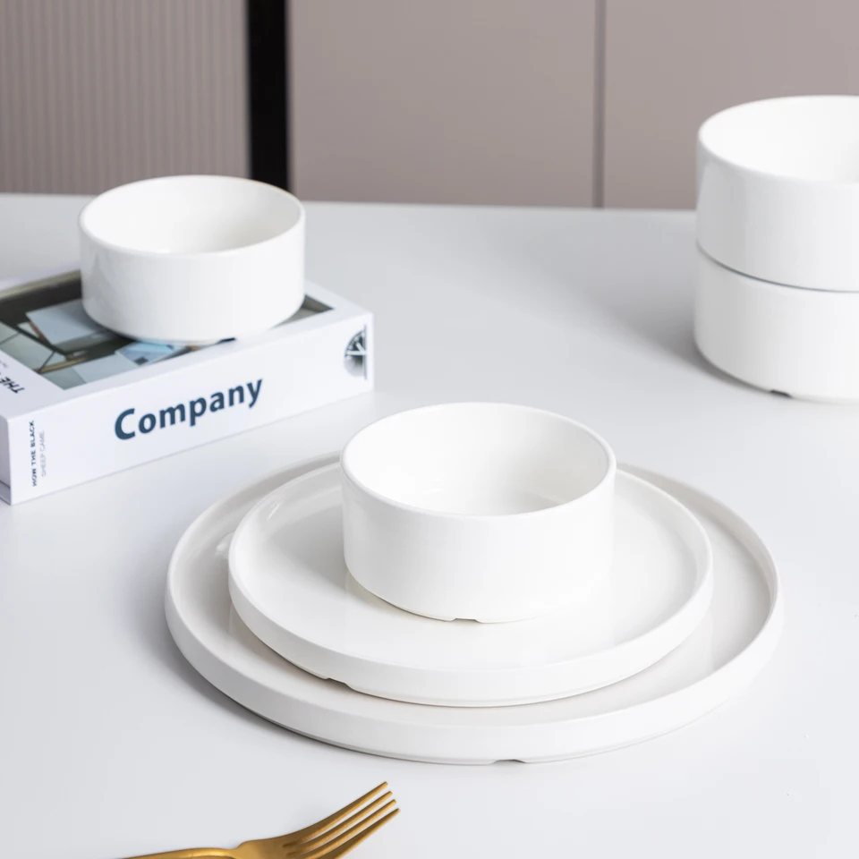 16/24-dielny keramický riad set biely porcelánový riad s miskami a taniermi elegantný keramický kamenný pre domácu kuchyňu