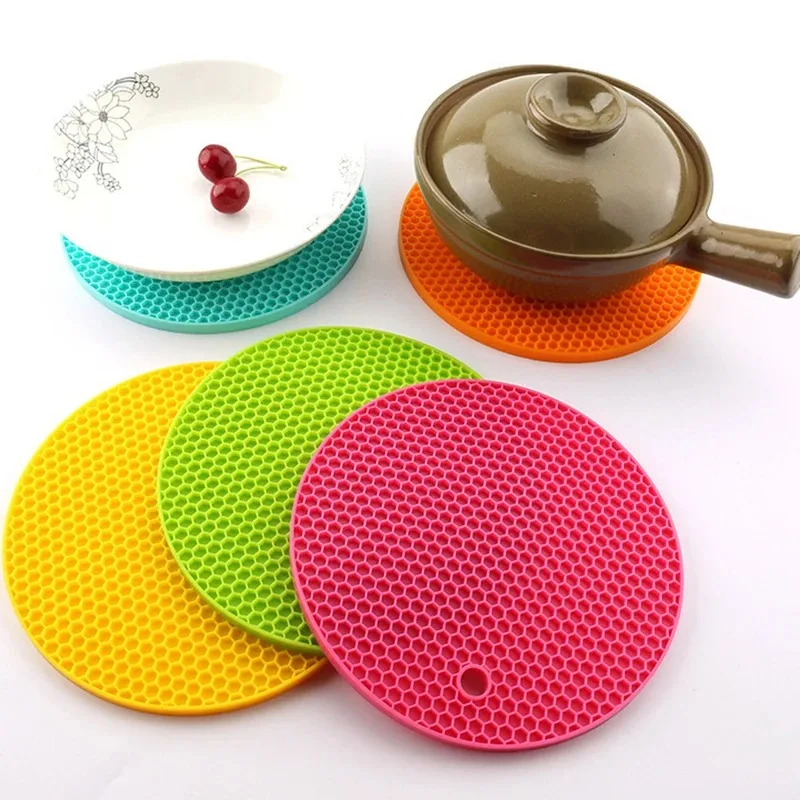 18/14 cm okrúhle tepelne odolné voči silikónovým podriadeným nápojom Coasters Coasters nekĺzavý držiak na držiak na stolný stolík prestieranie kuchynských doplnkov Onderzetters