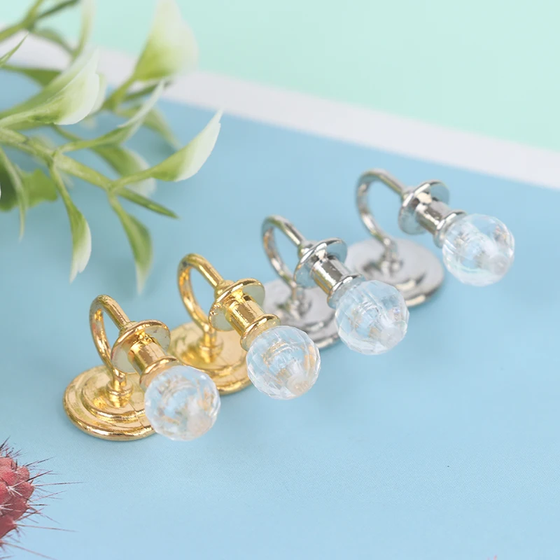 1Pair Miniature Dollouse zliatiny simulácia Stropná lampa zavesenie lampa Mini LED osvetlenie Model domáci dekorácia nábytok pre bábiky