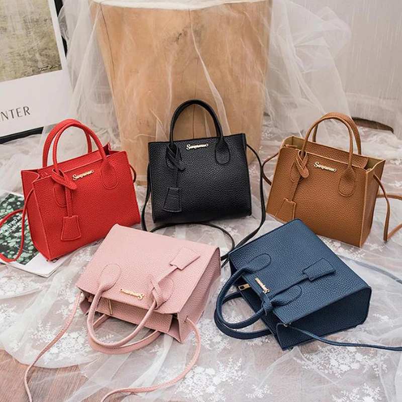 1PC Dámske módne puri Crossbody Bags Chains Ramer Bag Ladies Party Party Clap Kabelky Kabelky Klasický pový