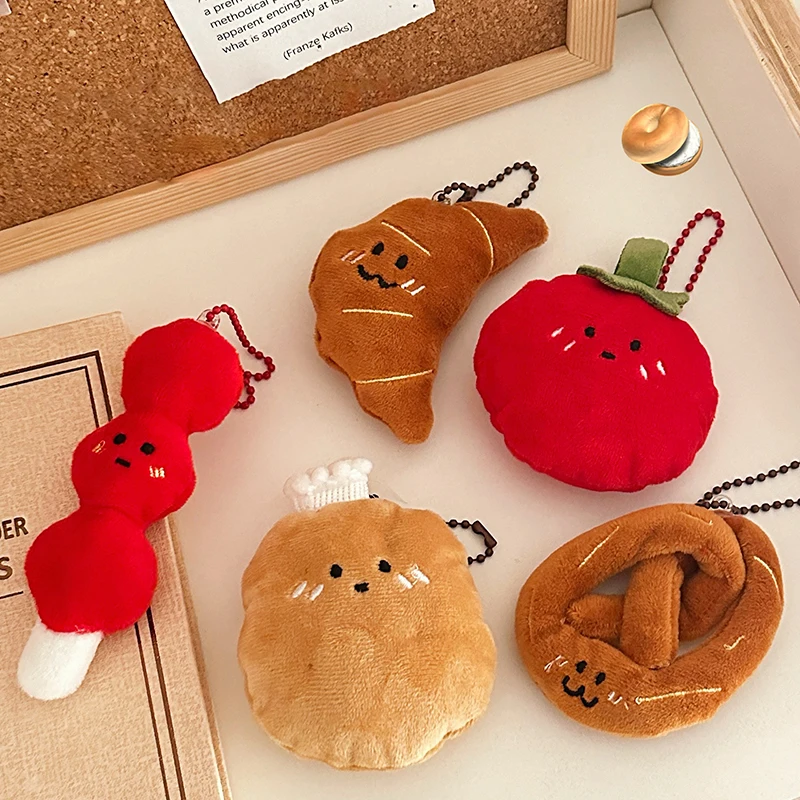 1pc kawaii croissant prívesok chlieb Doll Doll Flached Keyrings roztomilé paradajky plyšové jedlo Kľúčenka pre dekoráciu vrecka Diy doplnky