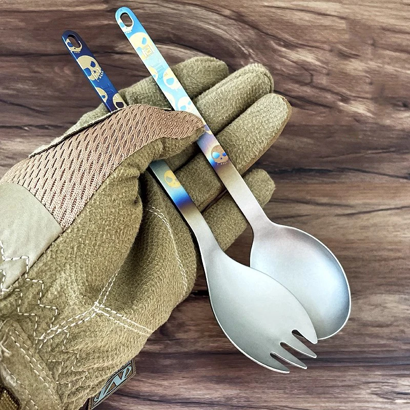 1pc lebka Titanium zliatiny Spoon Outdoor EDC Tool Camping Stole afort cestovné potreby darček