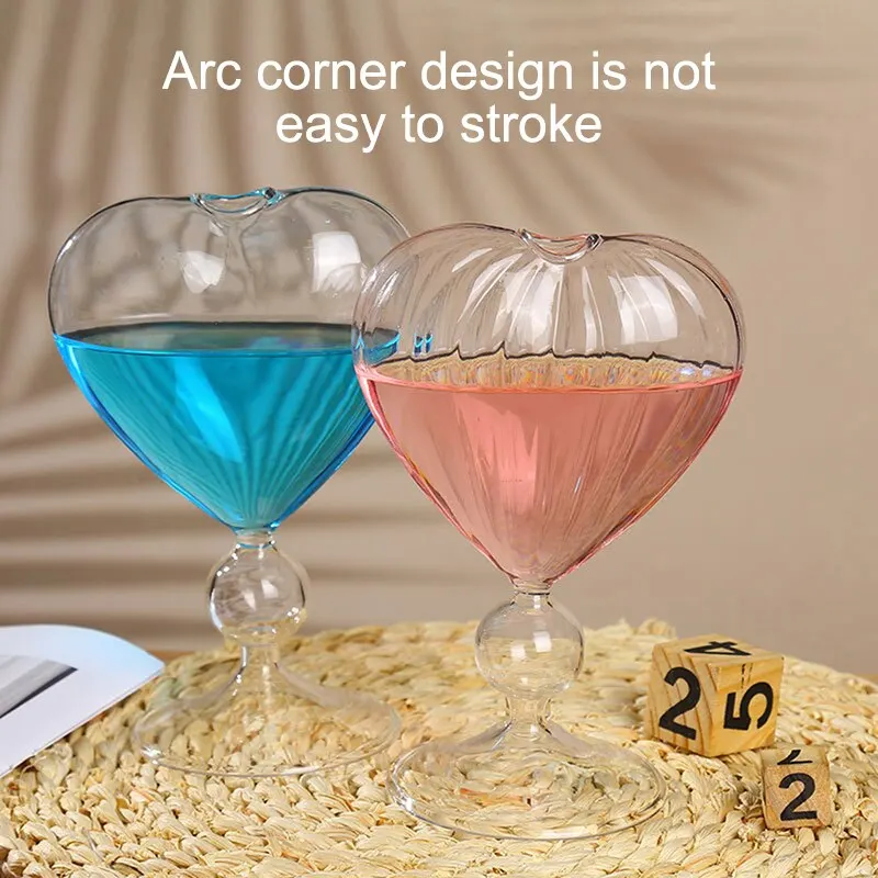 1PC Love Cocktail Glass Personalizované kreatívne kreatívne sklo Drink Bar Domáca reštaurácia Elegantná atmosféra šťava Drink Cup