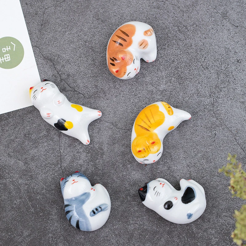 1PC Lucky Cat Canpsticks Držiteľ japonských keramických paličiek keramika Domáca dekorácia mačky Držičky držiak keramické mačky domov