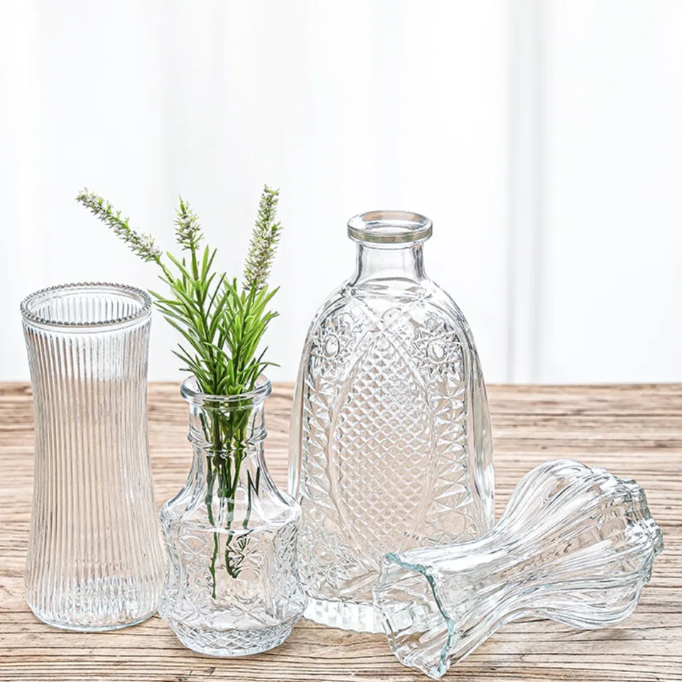 1pc Mini Transparentná sklenená váza retro vymažená hydroponická rastlinná váza Nový severský štýl Desktop Ozdoby Svadobné večierky Dodávky