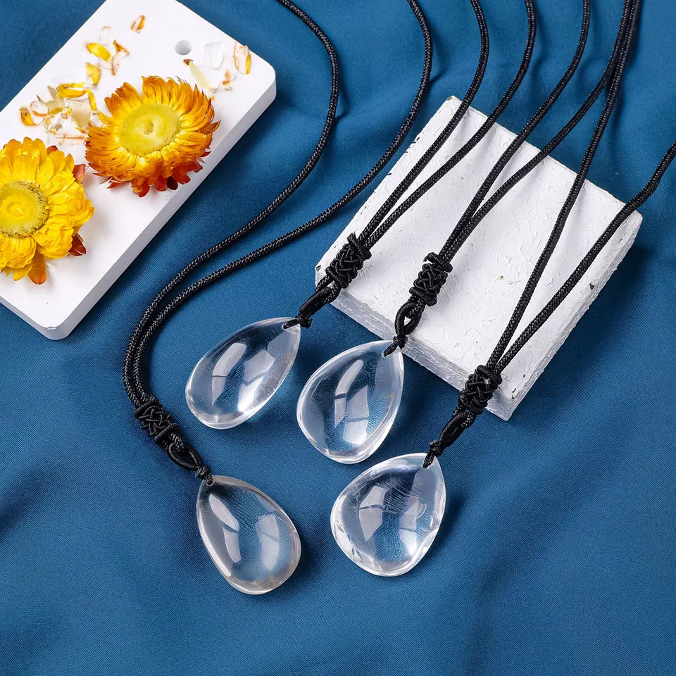 1pc Natural Clear Quartz Water Droplet Gemstone prívesok Energy Liečenie krištáľových kúziel Náhrdelník pre ženy darček