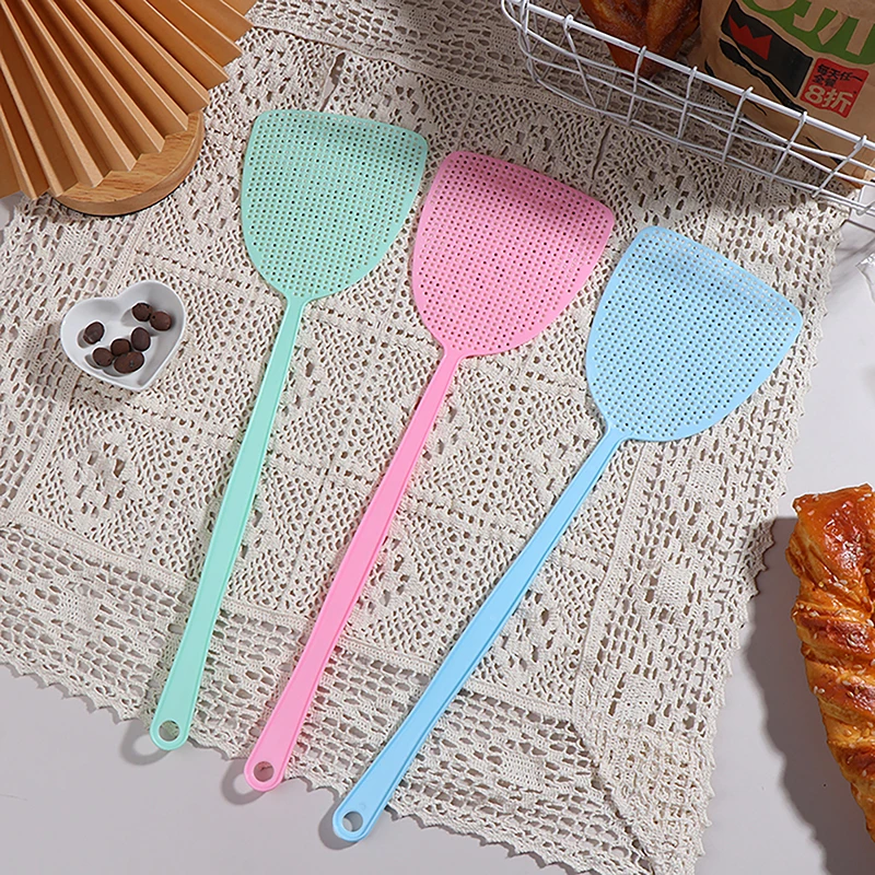1pc plastové mušky Swatter Beat hmyz muchy Pat Anti-Mosquito Shoot Fly Pest Control Control Mosquito Fly Catcher Home Kitchen Tool