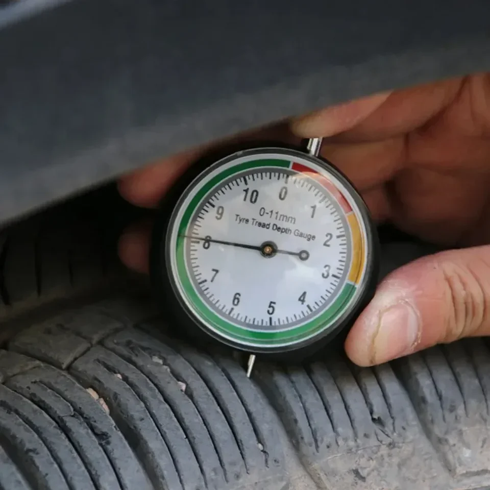 1pc pneumatika hĺbka hĺbky automobilového merača pneumatík merača merača vysokej presnosti merania pneumatí