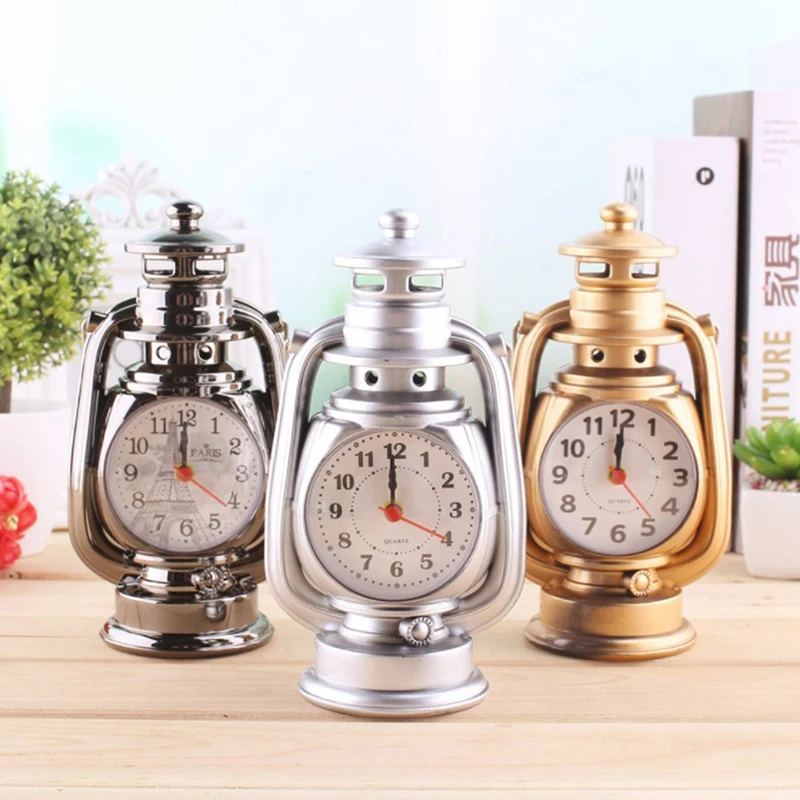 1pc retro kerozén Light Alarm Alarm Vintage Alarm Hodinky Table Clock Obývacia izba Výzdoba Kancelári
