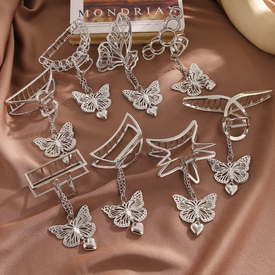 1pc retro kovové vlasy Grip Goth Butterfly Clip Clip Love Pendant Claws Barrettes Hair čeľuste uchopenie šperkov Styling Tools