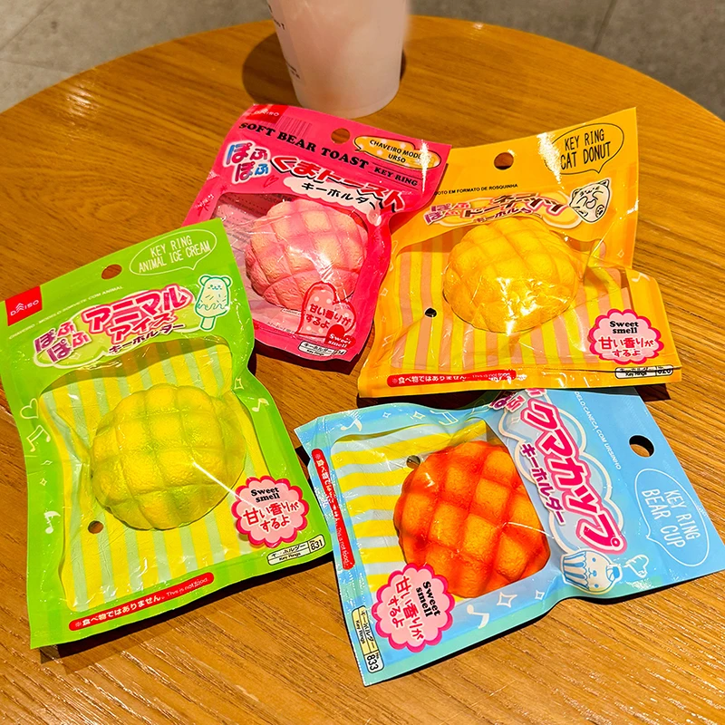 1PC roztomilý pomaly stúpajúci rozkvitnutý chlieb nadmerne nadmerne ananásový buchta