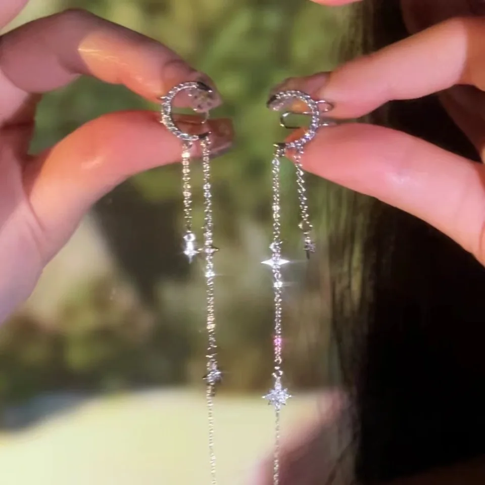 1PC České čelné strapce retiazky uši pre ženy hviezda Moon Silver Color Zirkon Fashion Conch Clip náušnice chrupavka šperky KDE125