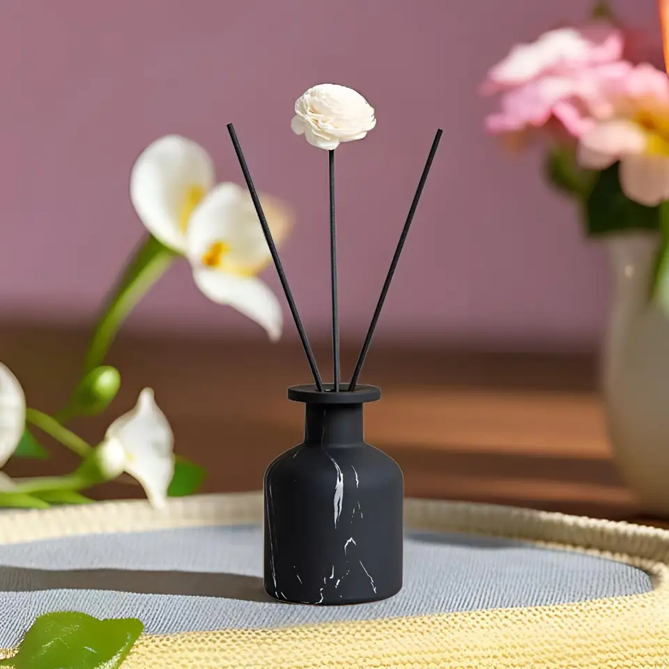 1pc čierna porcelánová fľaša s vôňou vetvy ratanu, čerstvou a dlhotrvajúcou vôňou pre domáce použitie, Westin White Tea.