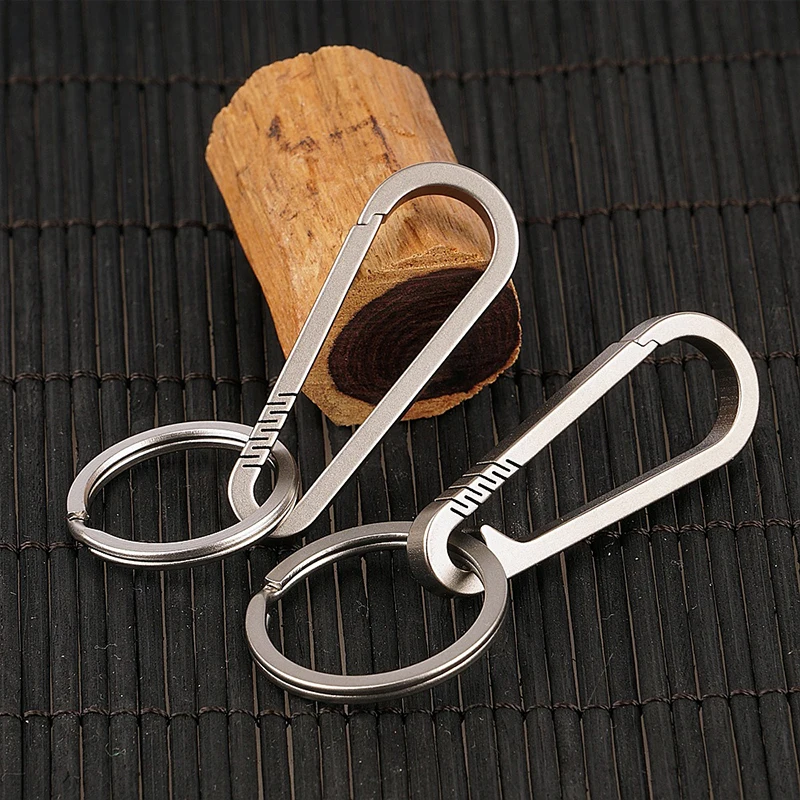 1pcs Titán zliatiny Keychain Tiranium pracku na kľúče kľúča Doplnky Titanium pracky EDC Outdoor Tool