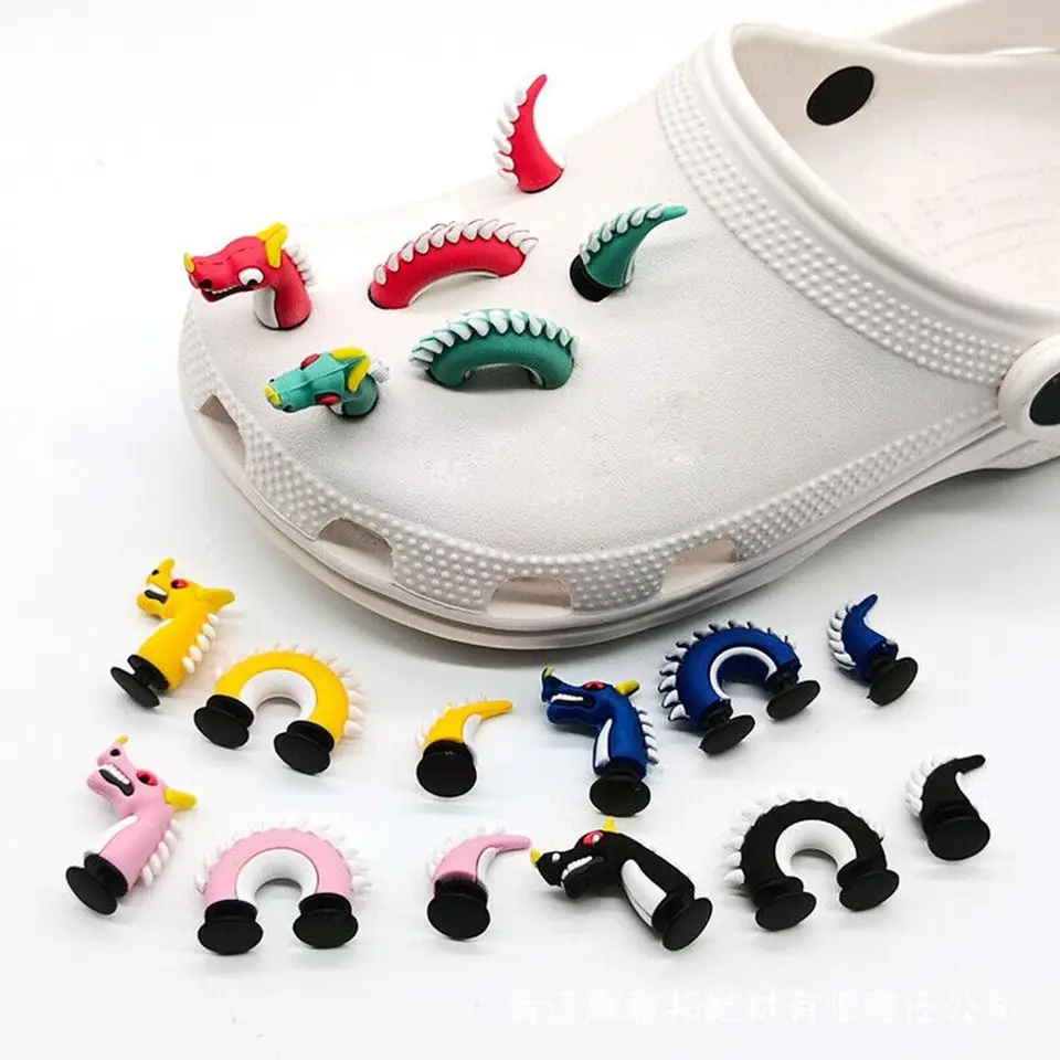 1setová spona na spony dekorácie Novinka PVC 3D Dragon Style Garden Shoes Doplnky Charmové ozdoby