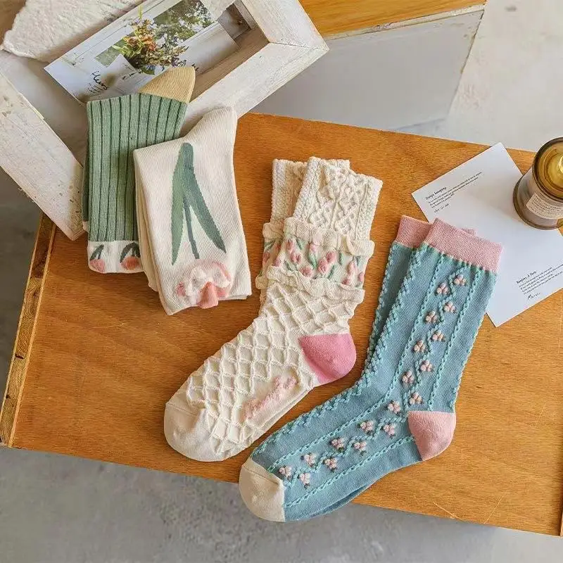 2 páry dámske ponožky stredných trubíc jar jeseň dlhé ponožky Zimné mori tulip dámy hromadu ponožky kvety strednú trubicu
