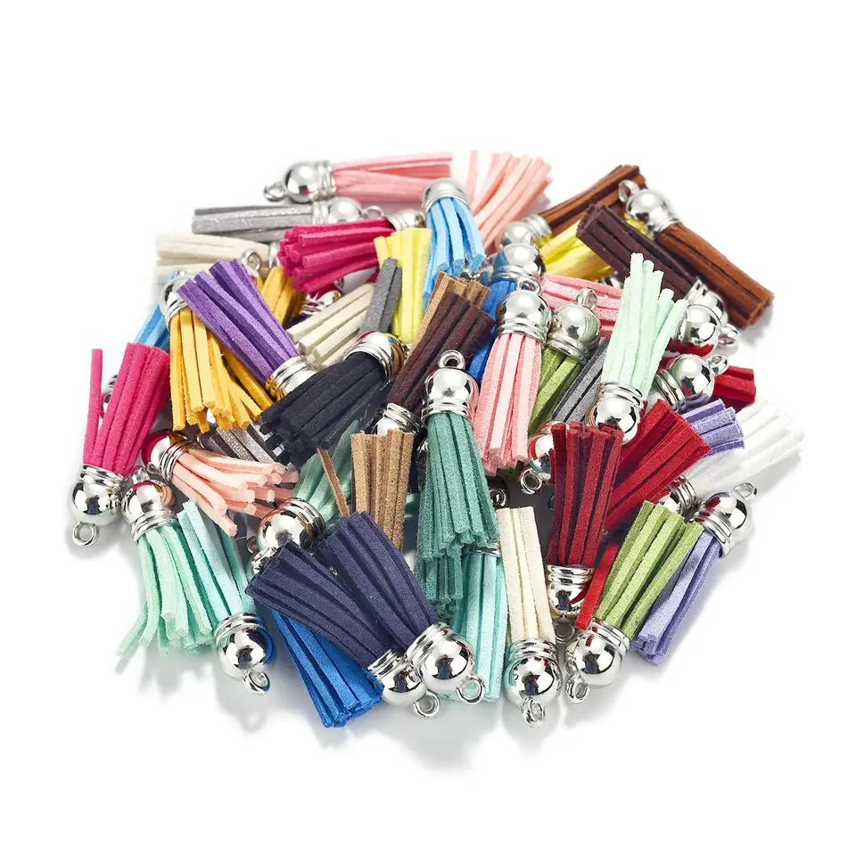20/50ks 40 mm kožené strapce kúzla Zlato strieborná čiapka náušnice Fringe Keychain Prívesok popruhy Suedom Tassels DIY šperky doplnky