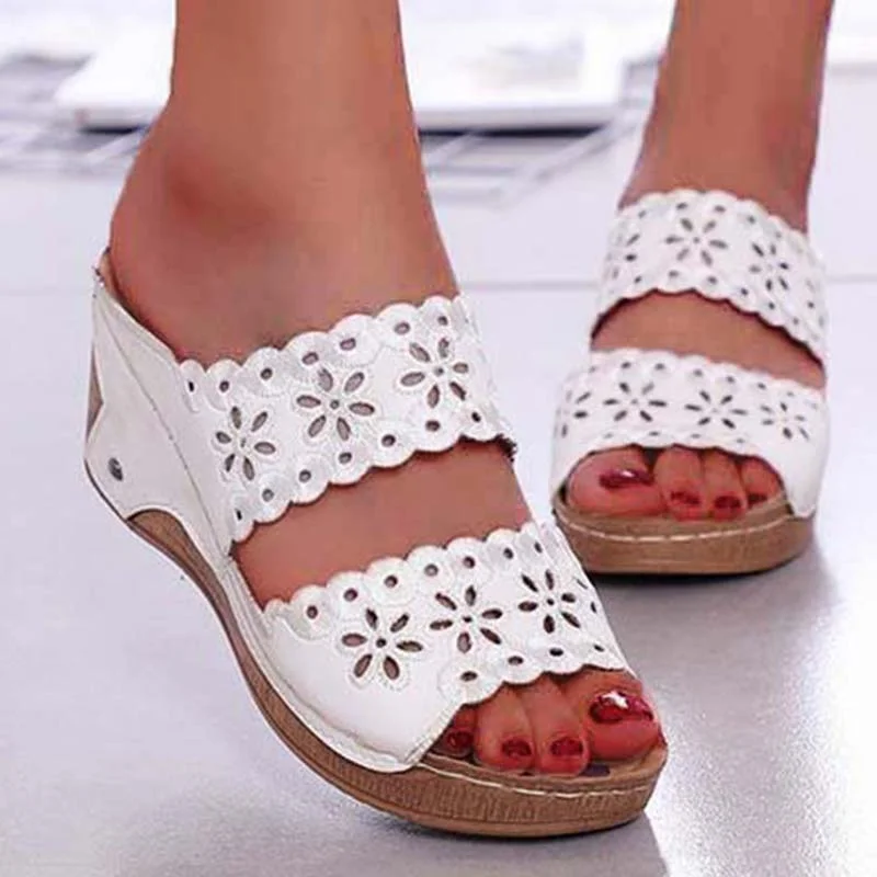 2022 leto New Fashion Dutlow Set Feet Námorné päty s vysokým podpätkom klinové sandále hrubé dne