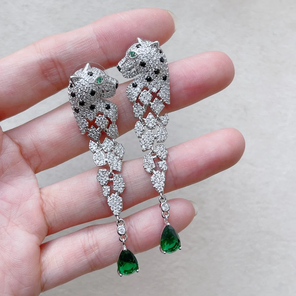 2022 Nová módna značka Hot Animal Series Jewelry Lady Tassel Full Zircon Stud Emerald Party šperky vynikajúce šperky