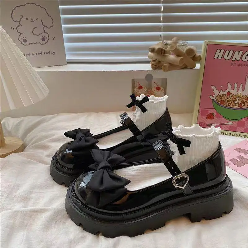2023 Spring Maid Mary Jane Butterfly Buckle Dámske topánky móda lolita harajuku dievčatá študentské uniformné plošiny Creepers