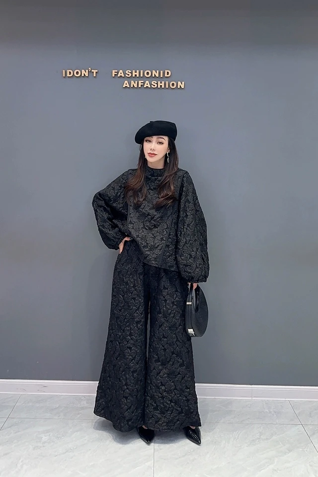 2024 Jeseň Nové elegantné voľné ženy retro jacquard set s dlhým rukávom široké nohavice módne módne súprava J464