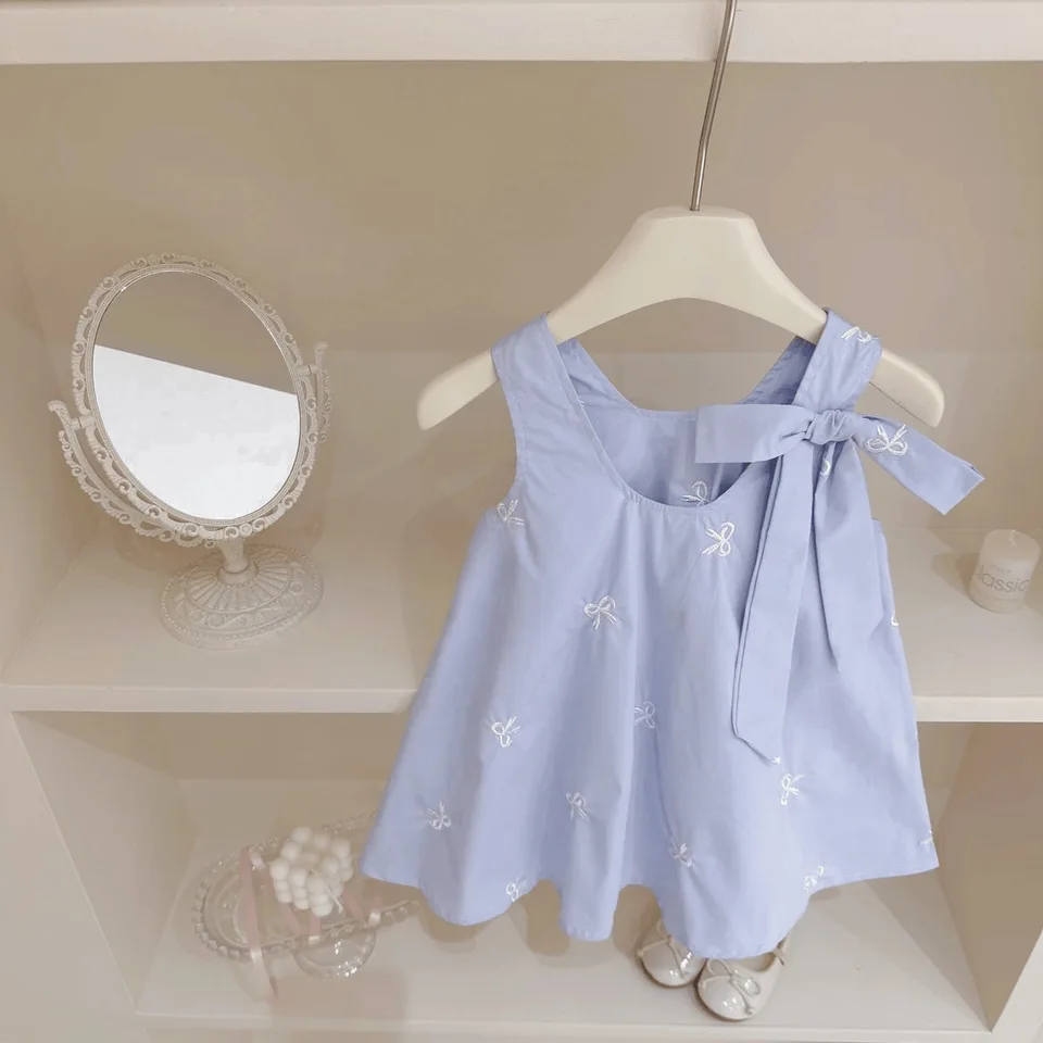 2024 Kórejské dievčatká letné šaty veľké luk vyšívanie modré deti narodeniny Príležitostné šaty Detské oblečenie Vestidos kostýmy