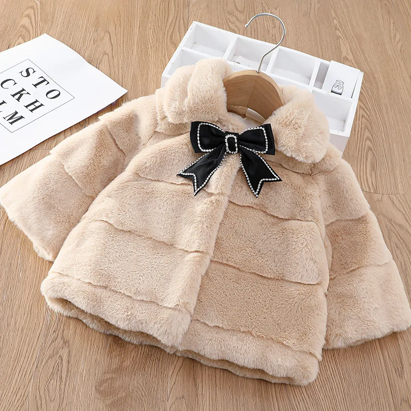 2024 Nová jesenná zima Warm Faux Co kožušina pre dievčatá bunda bunda detské snežné vianočné vianočné princezné Outwear 1-5 rokov detské oblečenie