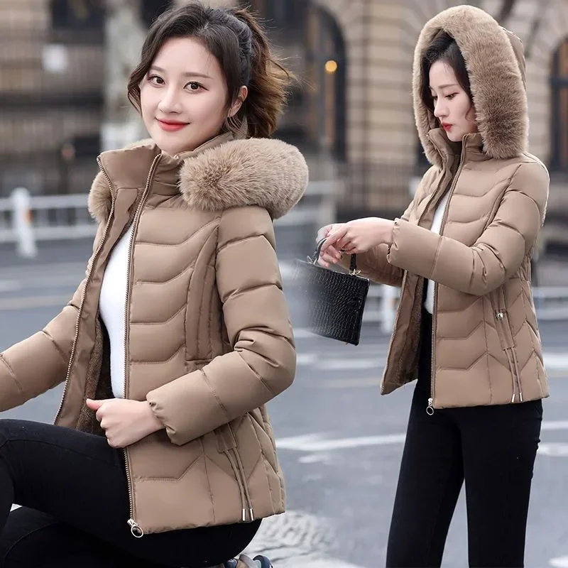 2024 Nová zimná bunda Ženy Parka Fashion Dlhý kabát vlna vlny s kapucňou Parkas Slim s kožušinovým golierom teplý snehový opotrebenie čalúnené oblečenie